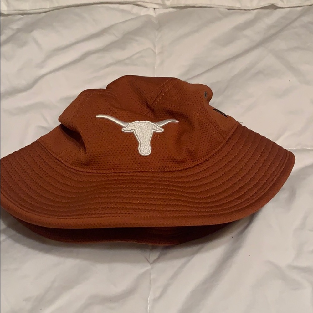Longhorn bucket hat